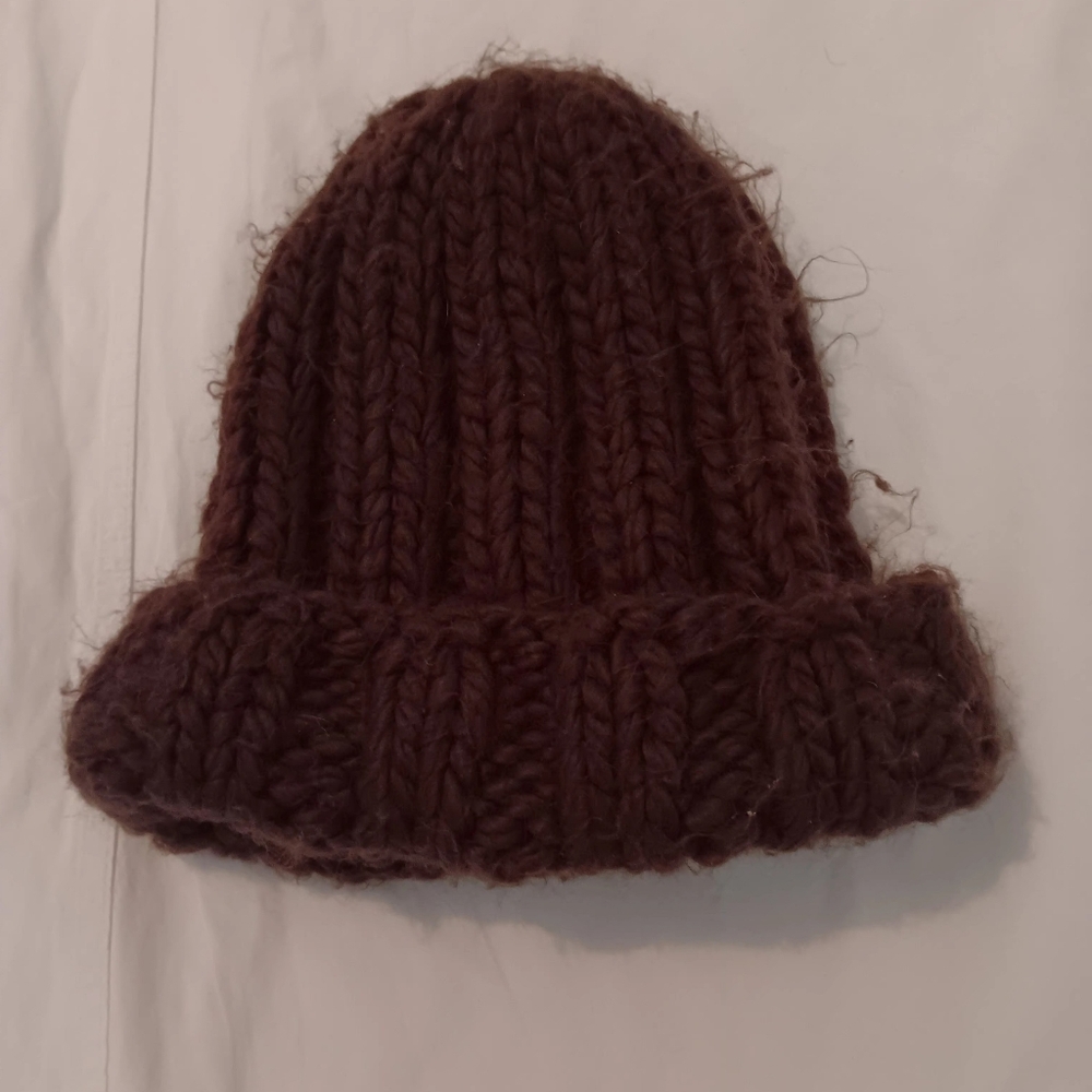 Brown chunky knit hat